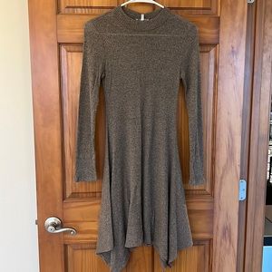 Small brown/taupe dress